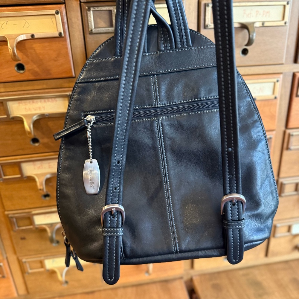 Tignanello Black Leather Backpack - Picture 4 of 16